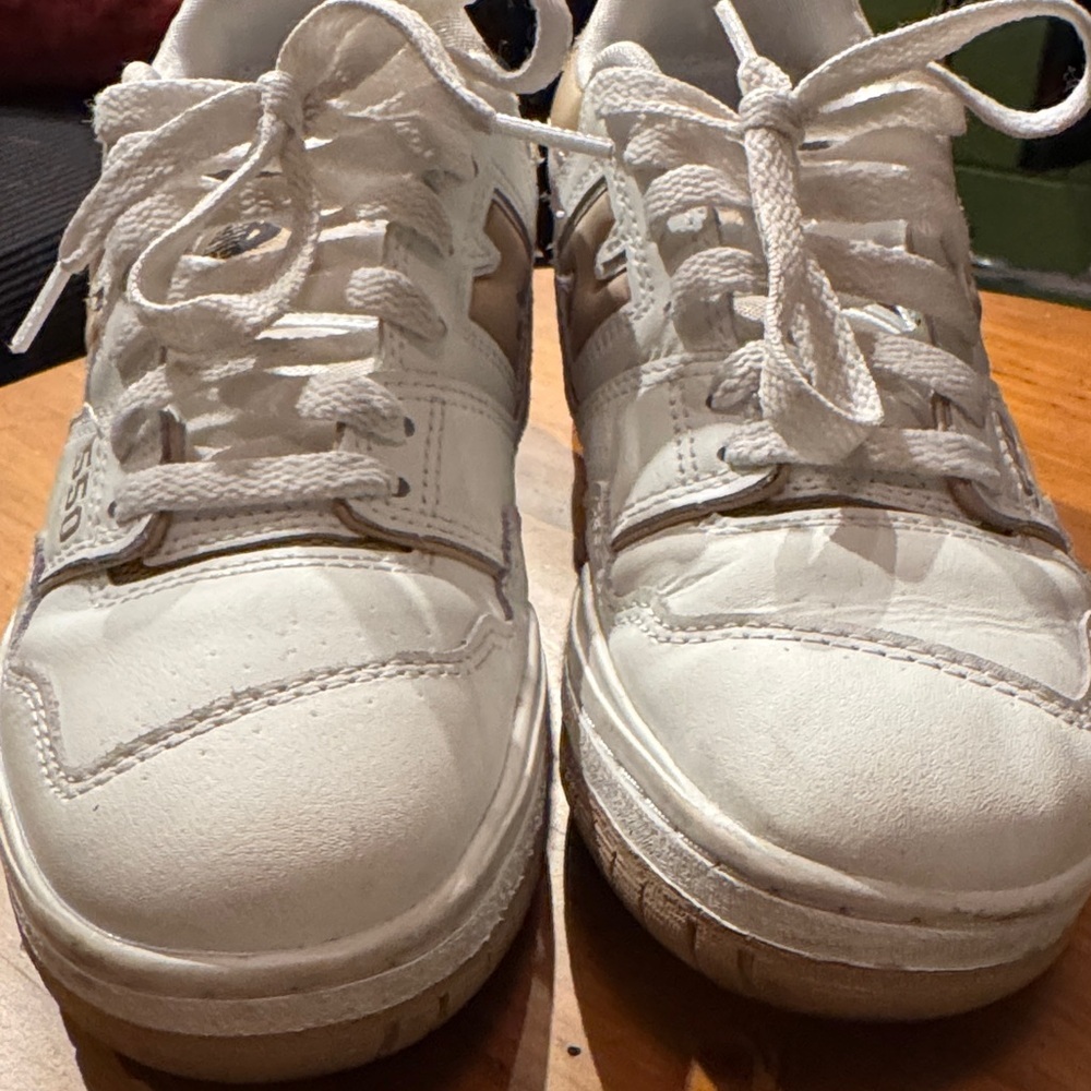 New Balance White and Tan 550 Sneakers - Picture 8 of 8